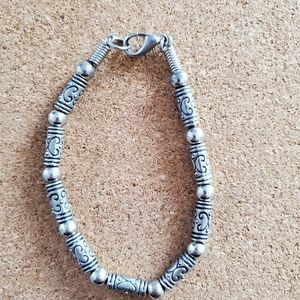 🌟 5 for $15 🌟 Sterling Silver bracelet with embossed detail